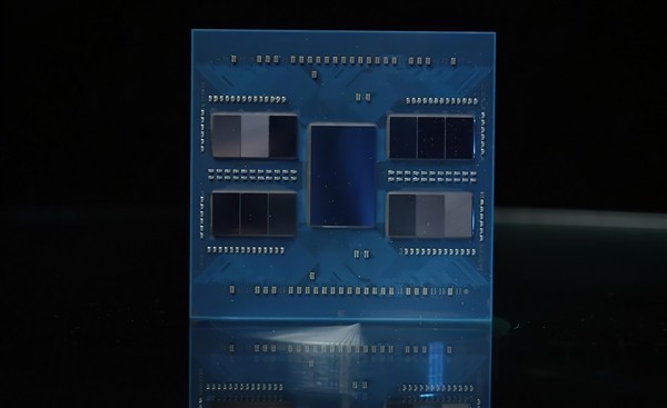 amd新cpu冲上192核心384线程 无敌了